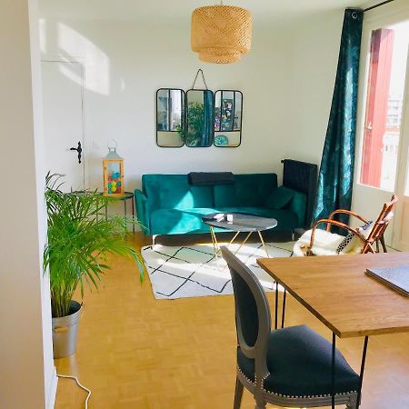 Superior Apartment - Last Floor With Nice View - Next To Metro Croix De Chavaux Line 9 Монтрёй Экстерьер фото