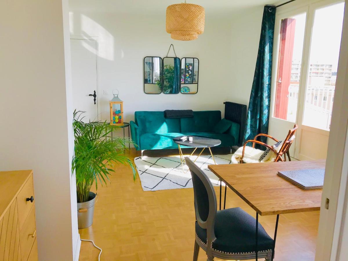 Superior Apartment - Last Floor With Nice View - Next To Metro Croix De Chavaux Line 9 Монтрёй Экстерьер фото
